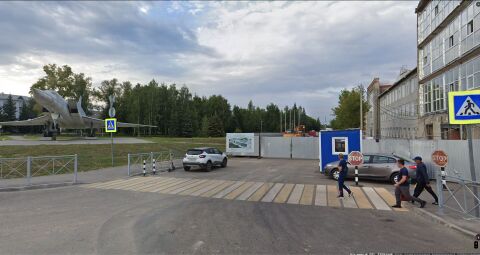 BorisoglebskoyeAirfieldGate.jpg