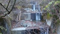 04454waterfalls.jpg